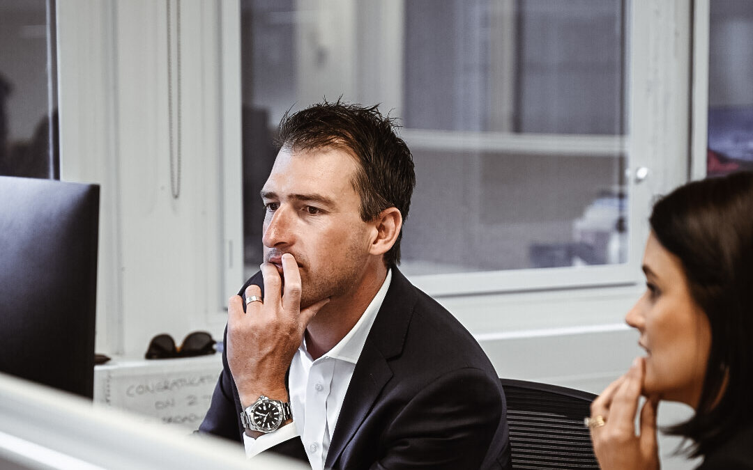 What are the different financing options when purchasing a commercial property?